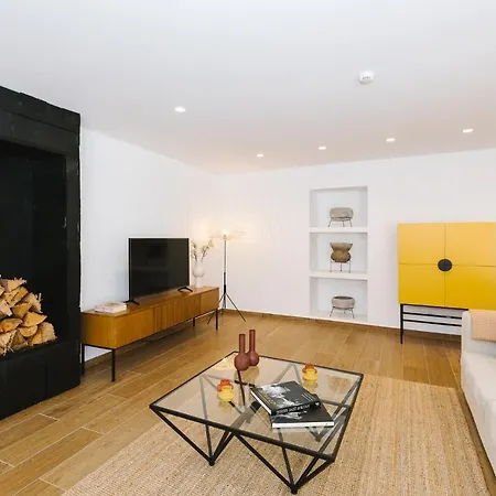 Casa Vieira Lobo ベッド・アンド・ブレックファスト 4*