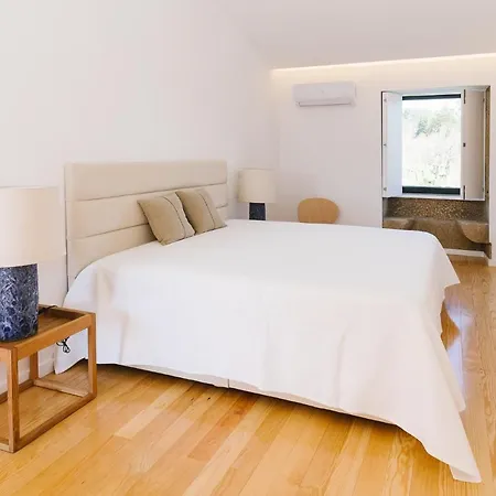 Casa Vieira Lobo *
