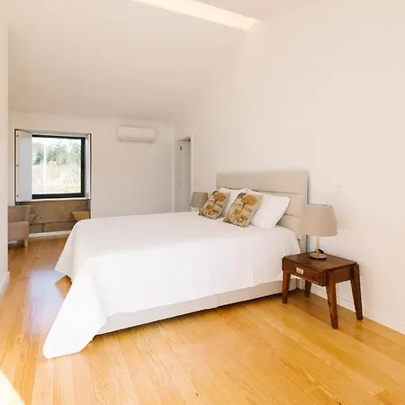 לינה וארוחת בוקר Casa Vieira Lobo ארוקה