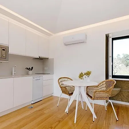 Casa Vieira Lobo Bed & Breakfast 4*