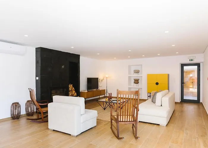 Casa Vieira Lobo Bed & Breakfast