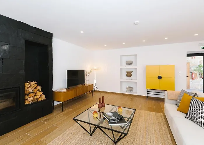 Casa Vieira Lobo Bed & Breakfast 4*