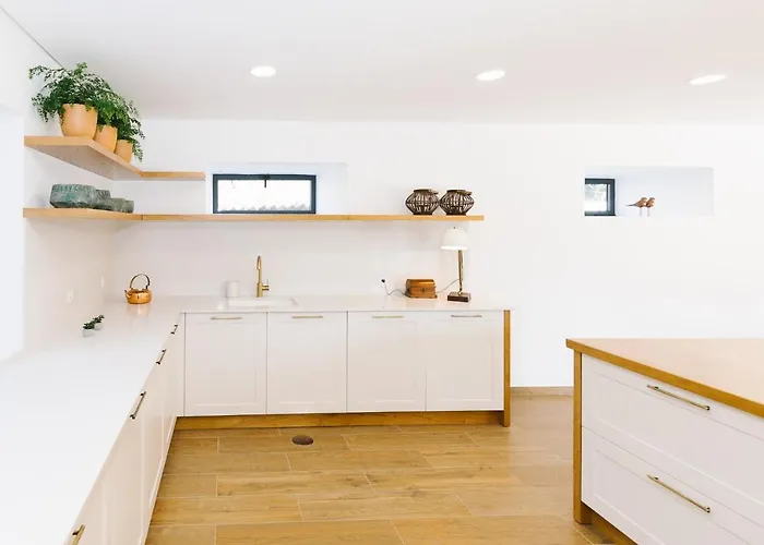 Casa Vieira Lobo Bed & Breakfast 4*