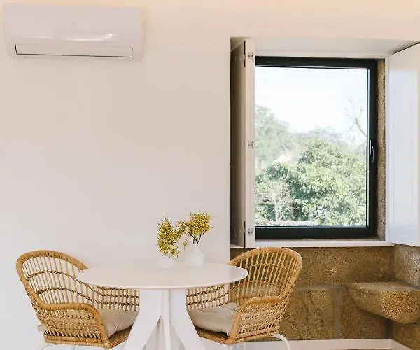 Casa Vieira Lobo Bed & Breakfast 4*